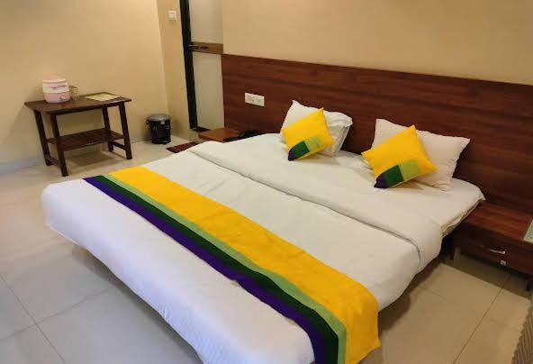 Hotel President House Matheran Exterior foto